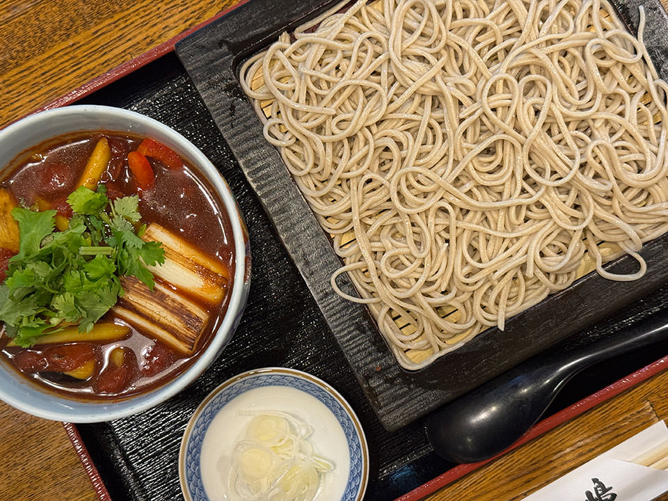 トマトのピリ辛せいろ