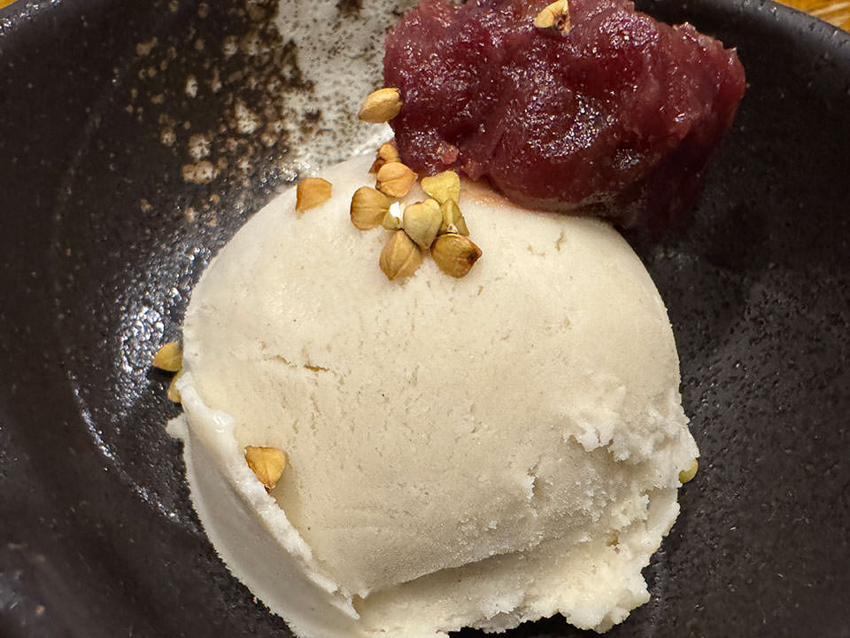 そばアイスのぜんざい