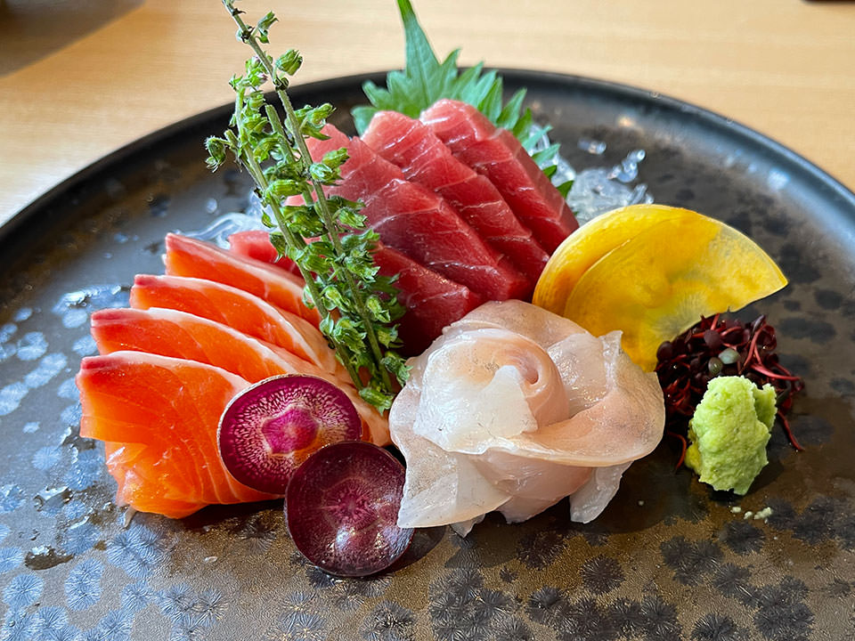 本日のお造り三点盛り合わせ