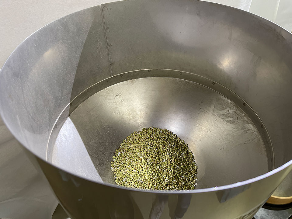 電動石臼製粉機