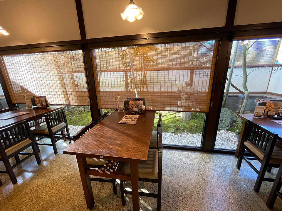 磯おろし戸隠そば本店